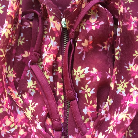 Red Floral Summer Dress from Express - Picture 7 of 7